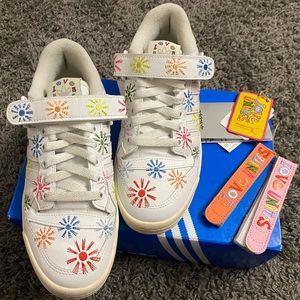 Adidas Pride Low Forum